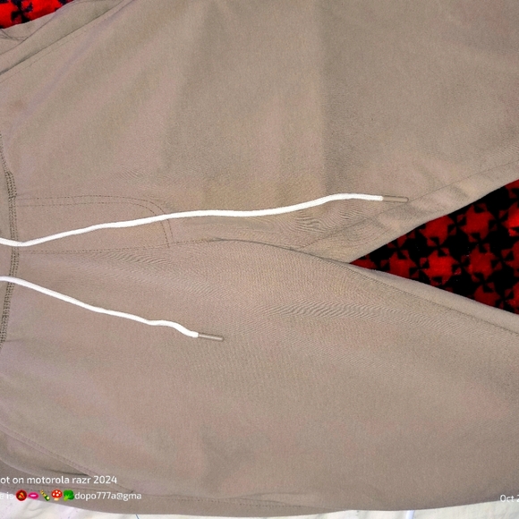 brand new Cotton blend French terry joggers without tags exposed long drawstring - Picture 14 of 15